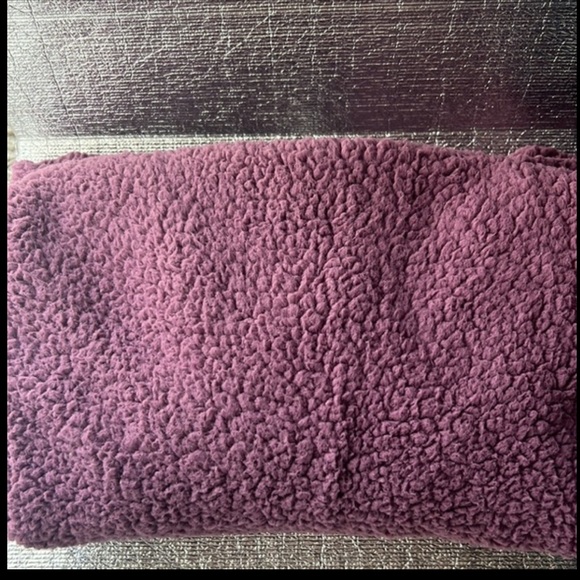 Victoria Secrets PINK
Varsity Sherpa Half-Zip Pullover - Picture 3 of 3